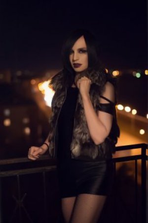 Транссексуалка надя